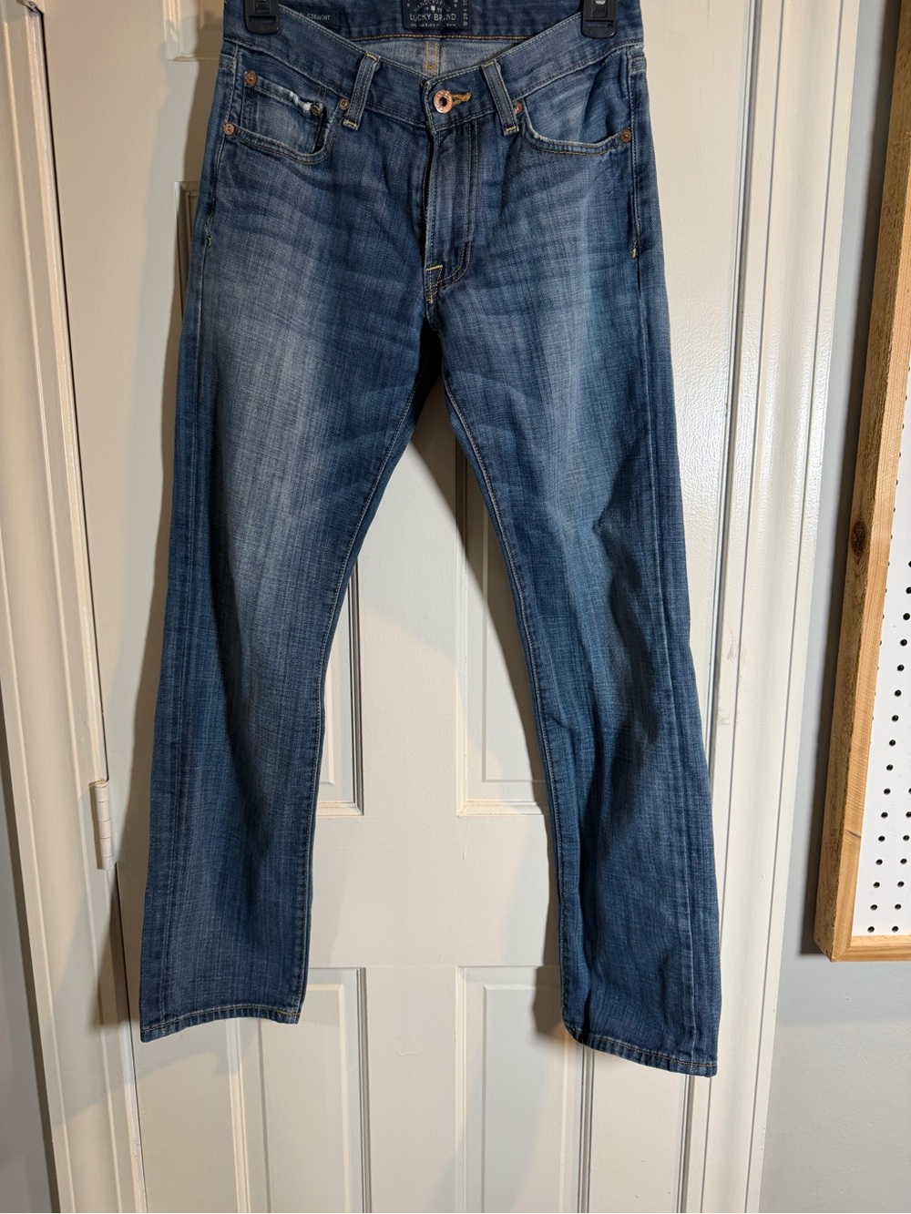 Lucky Brand 221 Original Straight Men’s Jeans W28 L30 Medium Wash Distressed
